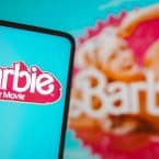 Margot Robbie életének legmegalázóbb pillanata és pizsamapartik – így zajlott a Barbie forgatása a kulisszák mögött