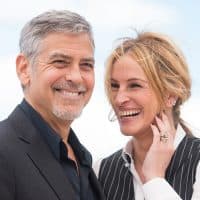 CANNES, FRANCE - MAY 12:  George Clooney and Julia Roberts attend the "Money Monster" Photocall at the annual 69th Cannes Film Festival at Palais des Festivals on May 12, 2016 in Cannes, France.  (Photo by Samir Hussein/WireImage)
