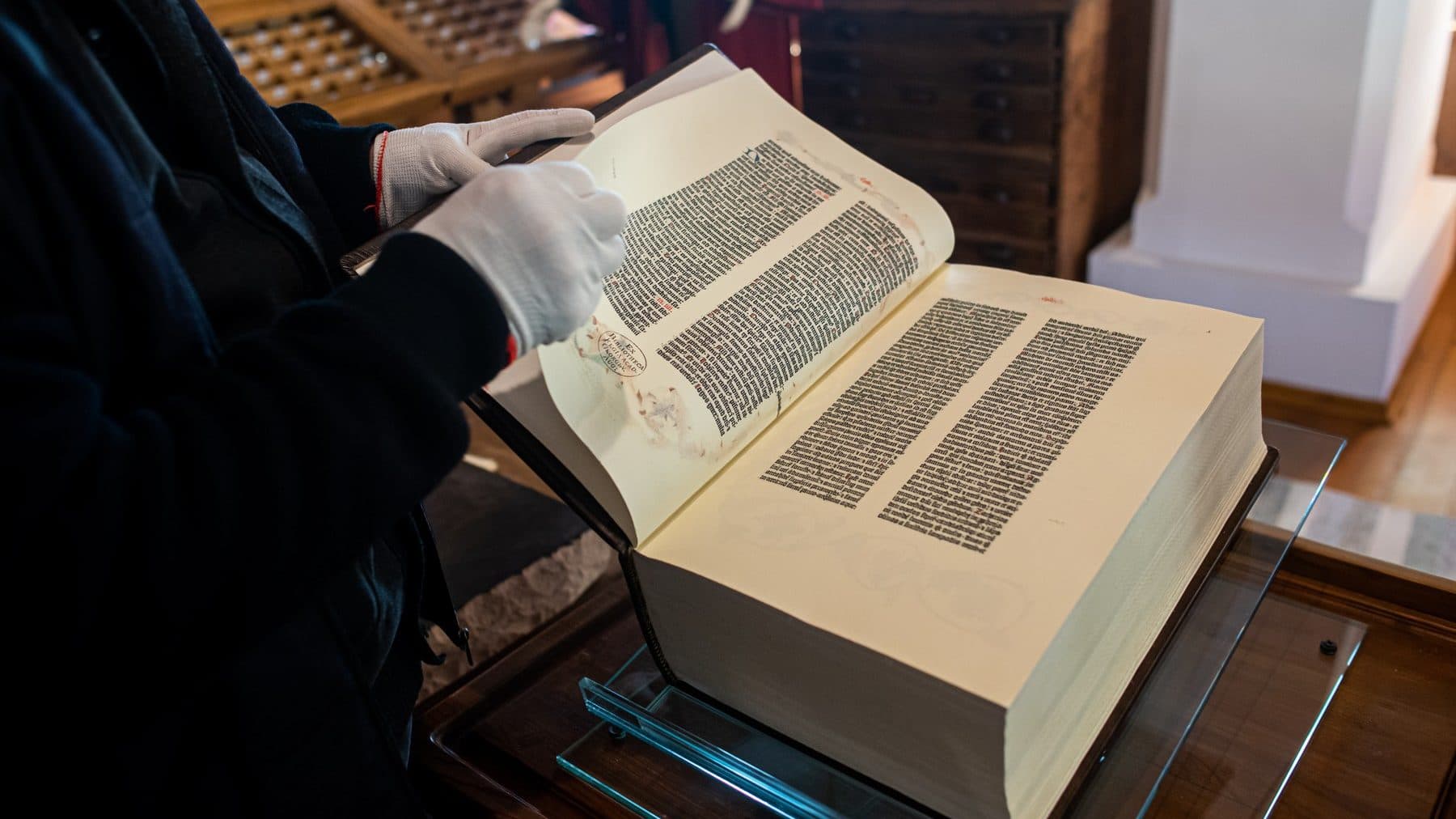 Hat nap teremtés, százötven nap özönvíz, tíz csapás – az Ószövetség legismertebb történetei