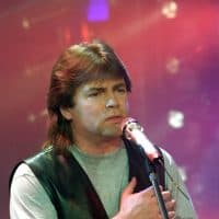 Budapest, 1996. február 19.
Bodnár Attila az Eurovíziós dalfesztivál hazai döntõjében, a High Life Clubban.
MTI Fotó: Hámor Szabolcs