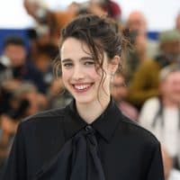CANNES, FRANCE - MAY 26: Margaret Qualley attends the photocall for "Stars At Noon" during the 75th annual Cannes film festival at Palais des Festivals on May 26, 2022 in Cannes, France. (Photo by Pascal Le Segretain/Getty Images)