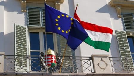 Könnyebb munkavállalás, szabadabb utazás, csereprogramok – ezeket köszönhetjük a 20 éves EU-tagságunknak