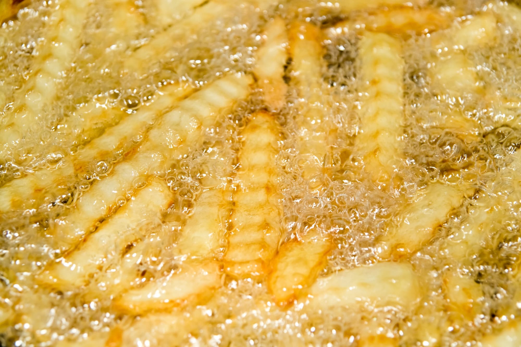 Sült krumpli, rántott sajt, churros –  a legjobb olajban sütött finomságok