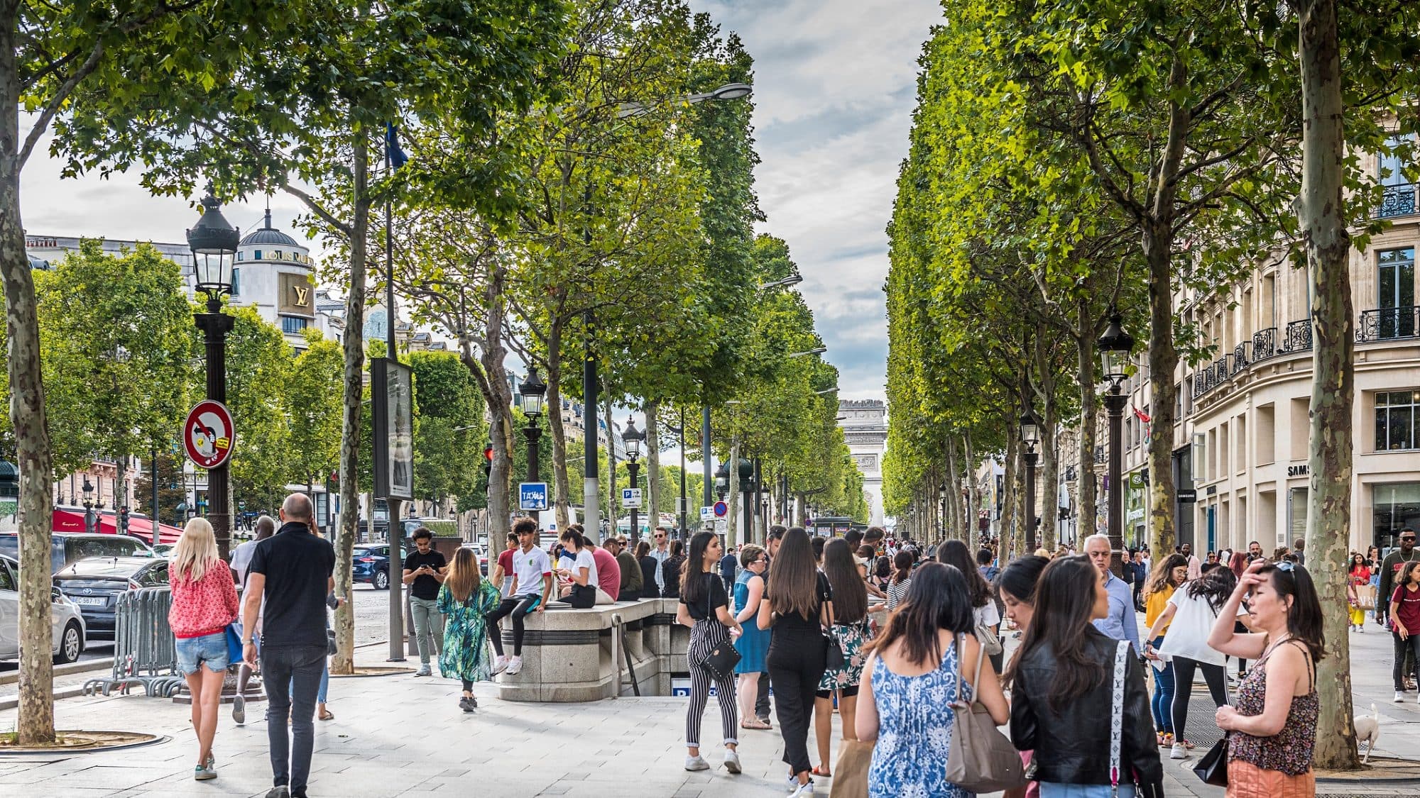 Champs-Élysées, Bond Street, Rodeo Drive – a világ leglátogatottabb bevásárlóutcái