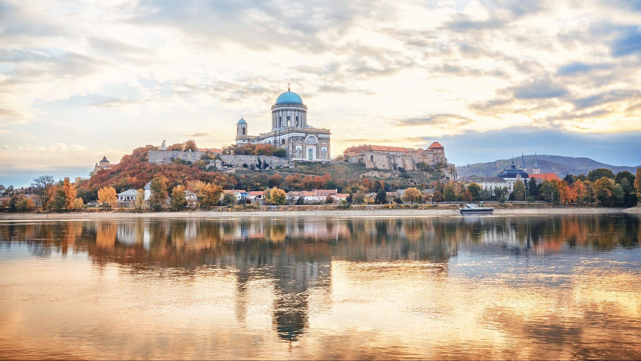 Kölni dóm, Notre-Dame, Esztergomi Bazilika – a világ legszebb székesegyházai