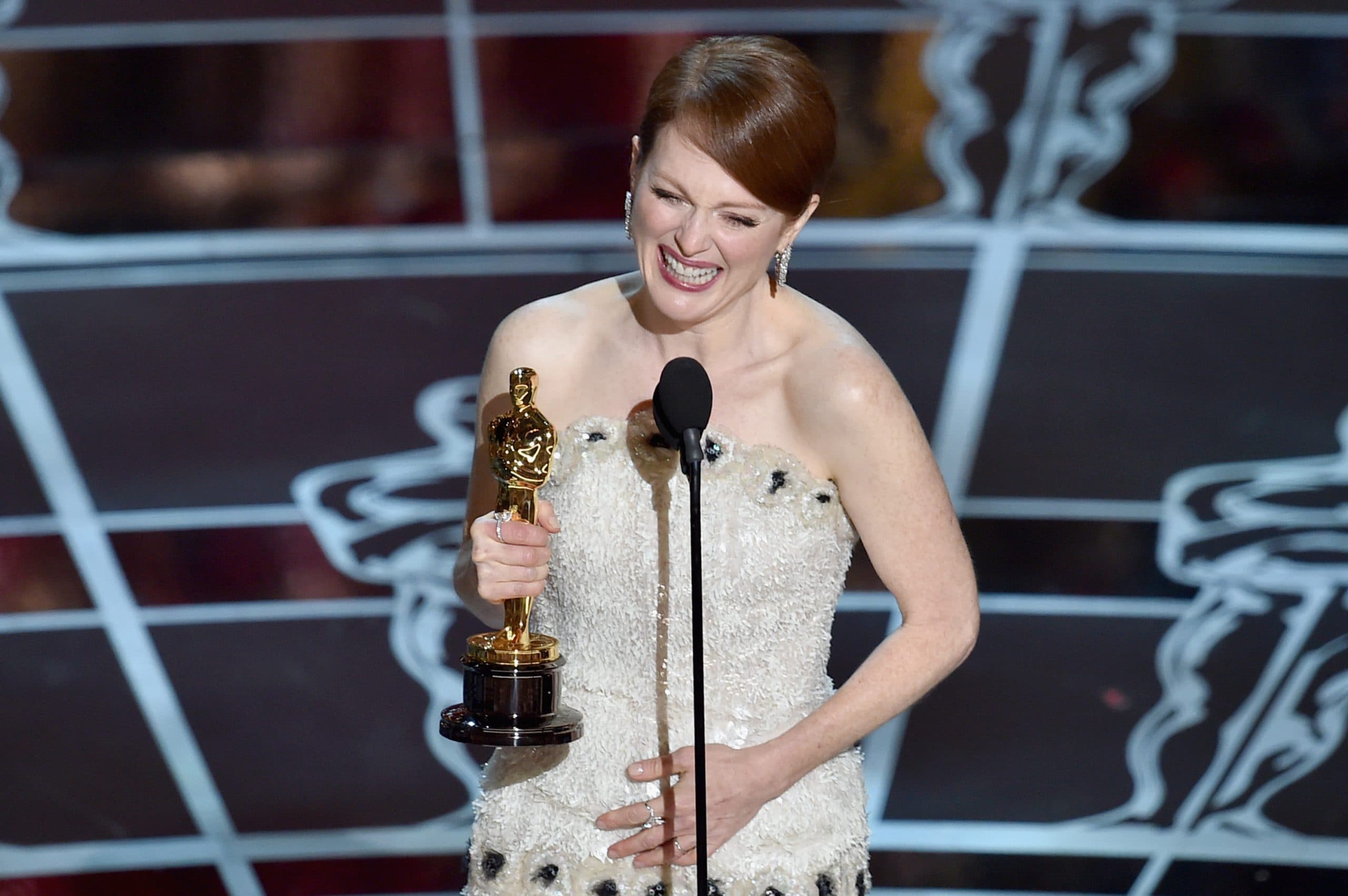 HOLLYWOOD, CA - FEBRUARY 22:  Actress Julianne Moore accepts the Best Actress in a Leading Role Award for "Still Alice" onstage during the 87th Annual Academy Awards at Dolby Theatre on February 22, 2015 in Hollywood, California.  (Photo by Kevin Winter/Getty Images)