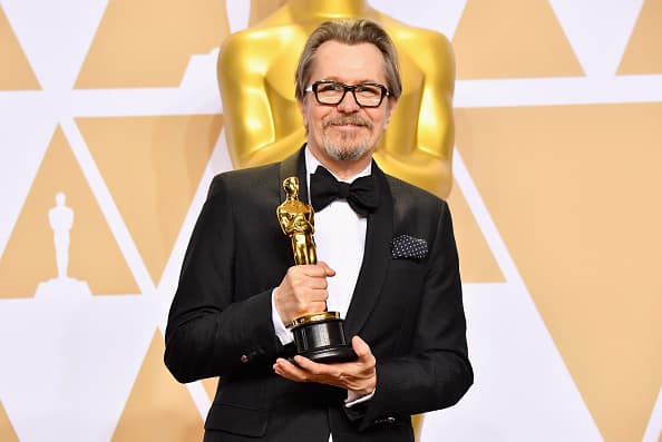 HOLLYWOOD, CA - MARCH 04:  Actor Gary Oldman winner of  Best Actor for "Darkest Hour" poses in the press room during the 90th Annual Academy Awards at Hollywood &amp; Highland Center on March 4, 2018 in Hollywood, California.  (Photo by Jeff Kravitz/FilmMagic)