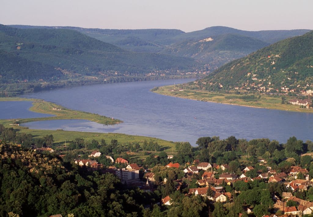 HUNGARY - MAY 27: The Danube valley at Visegrad, Hungary. (Photo by DeAgostini/Getty Images)