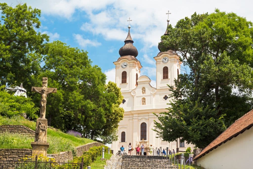 Tihany village on shores of Lake Balaton, Tihany Peninsula, Hungary. 17th century Baroque church built on site of the 10th century Benedictine Abbey. (Photo by: Education Images/Universal Images Group via Getty Images)
