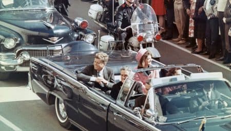 Összeesküvés volt? Mi lett volna, ha nincs az elnökön hátmerevítő? – 60 éve történt a Kennedy-gyilkosság